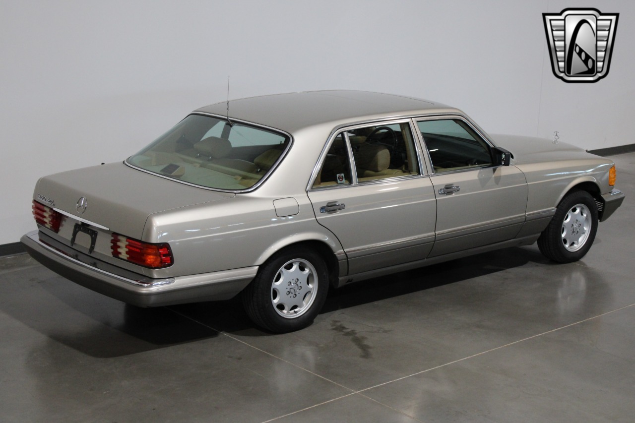 1988 Mercedes-Benz 560 9