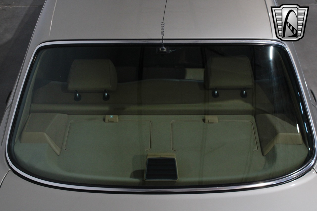 1988 Mercedes-Benz 560 40