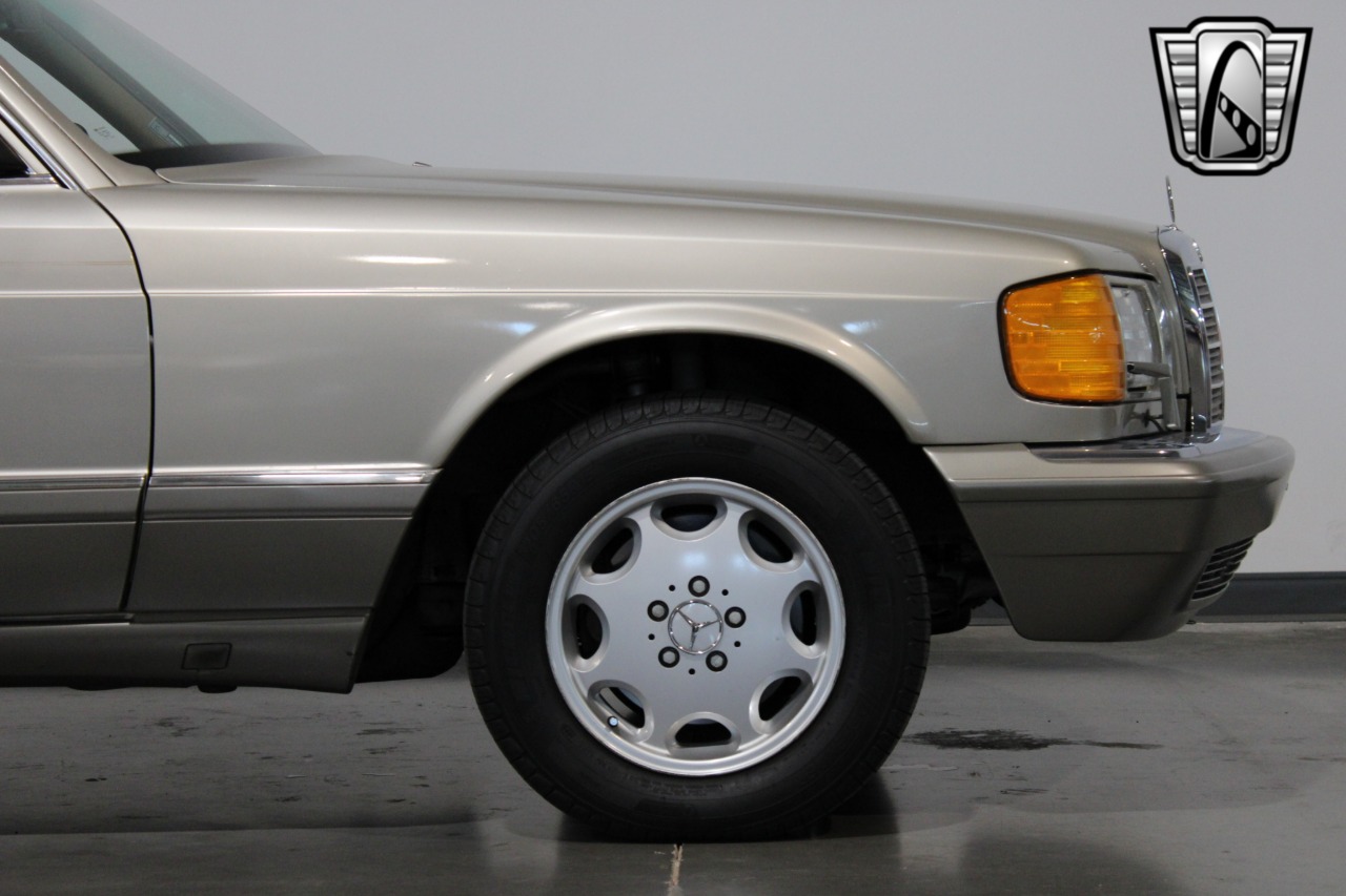 1988 Mercedes-Benz 560 42