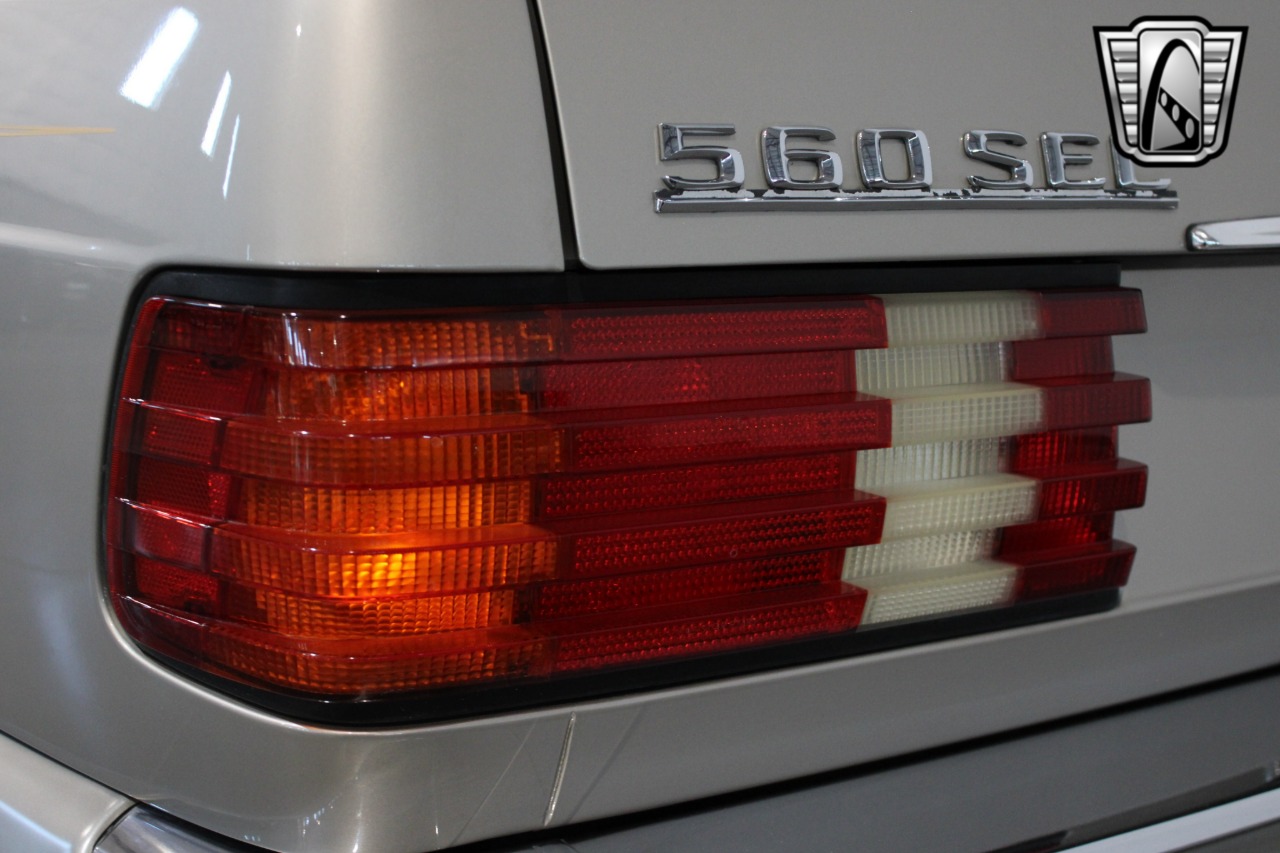 1988 Mercedes-Benz 560 94