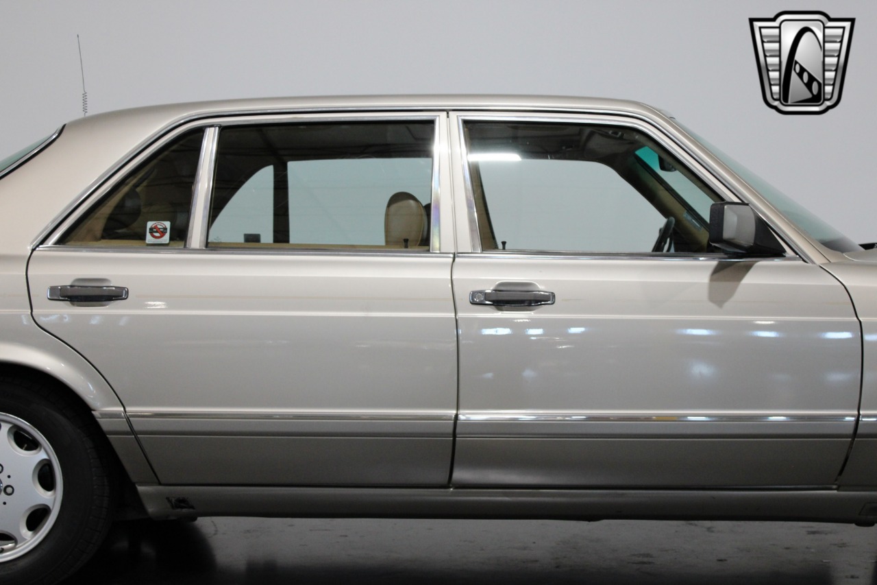 1988 Mercedes-Benz 560 43