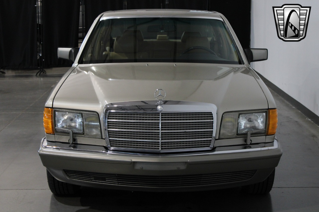 1988 Mercedes-Benz 560 14