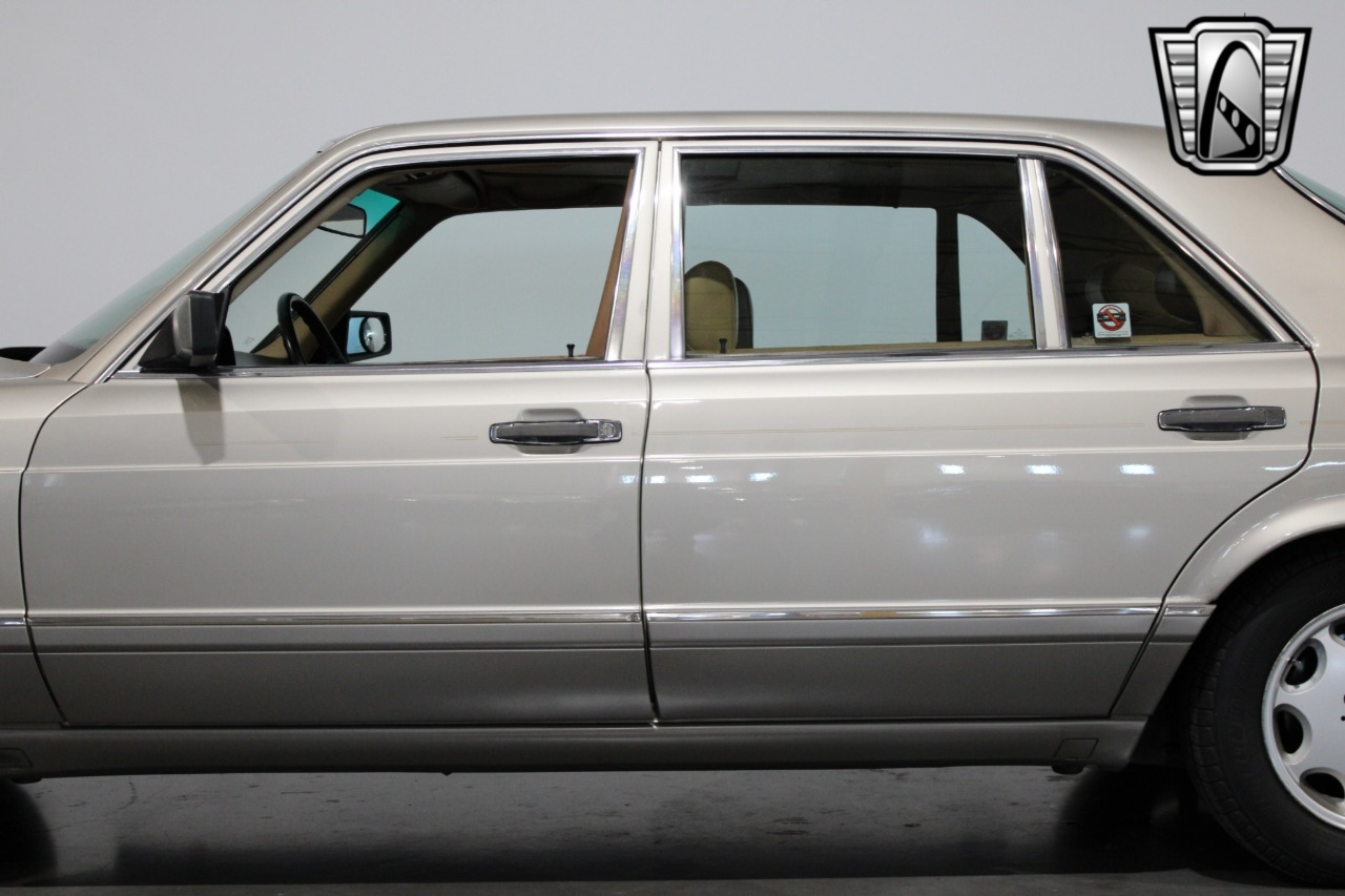 1988 Mercedes-Benz 560 74