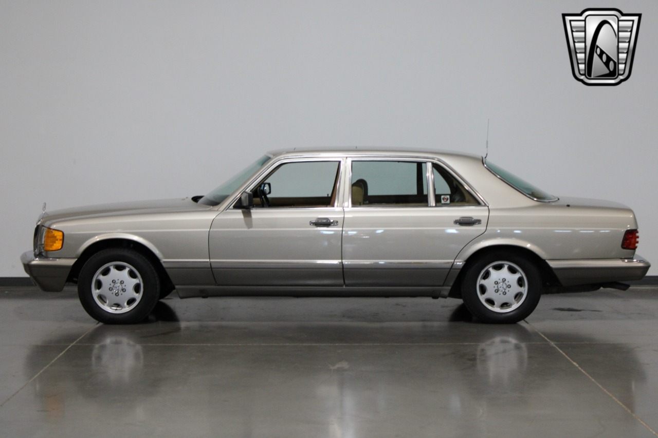 1988 Mercedes-Benz 560 20