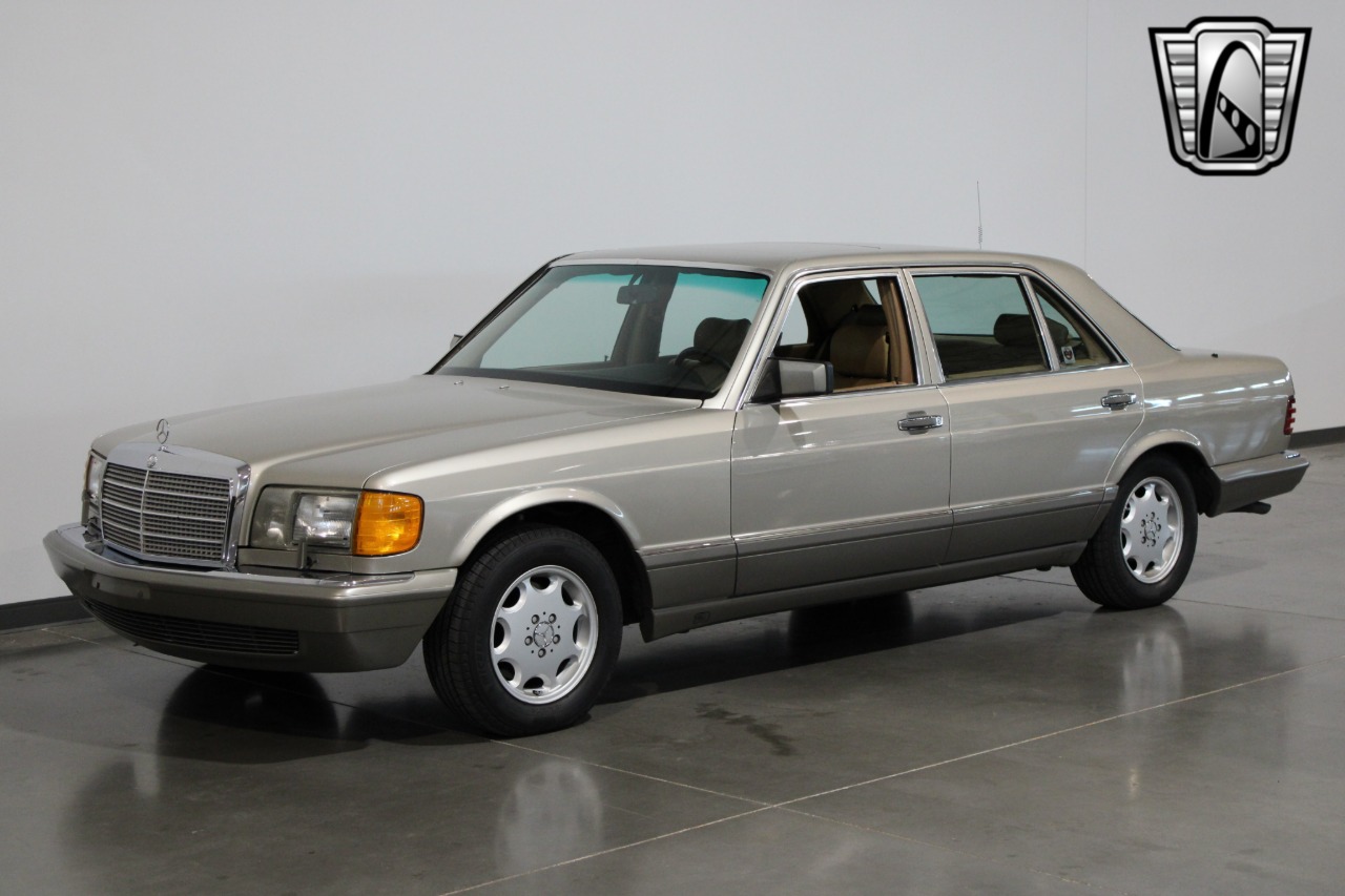 1988 Mercedes-Benz 560 21