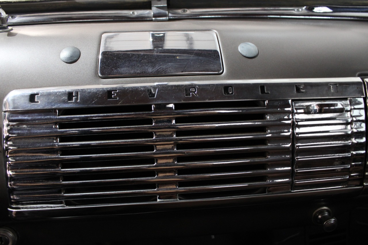 1952 Chevrolet 3100 52