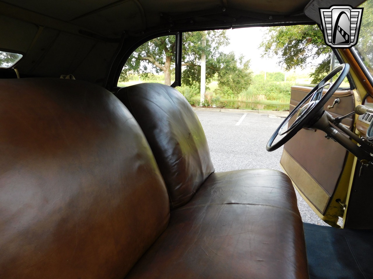 1948 Ford Convertible 16