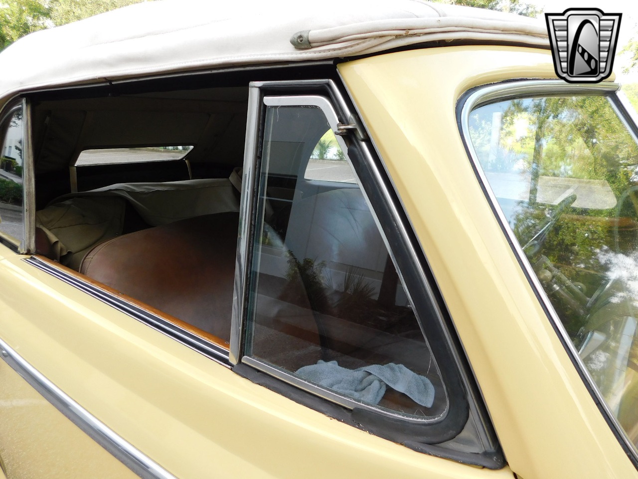 1948 Ford Convertible 77