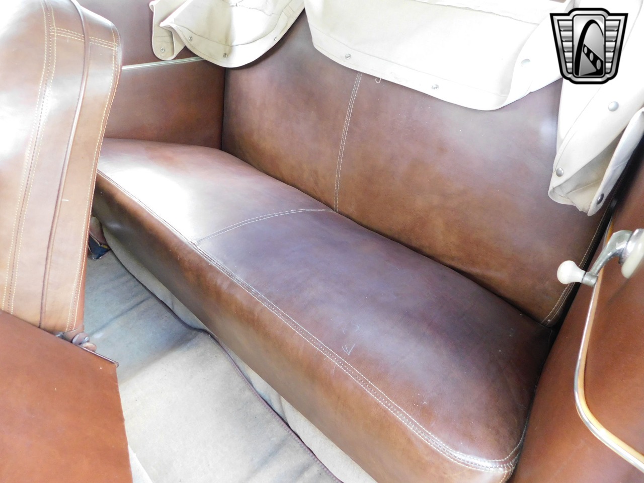 1948 Ford Convertible 14