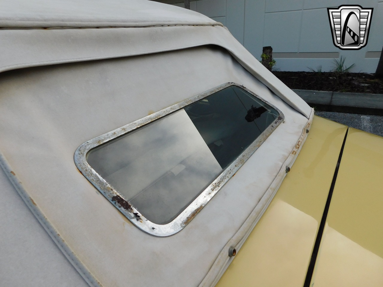 1948 Ford Convertible 10