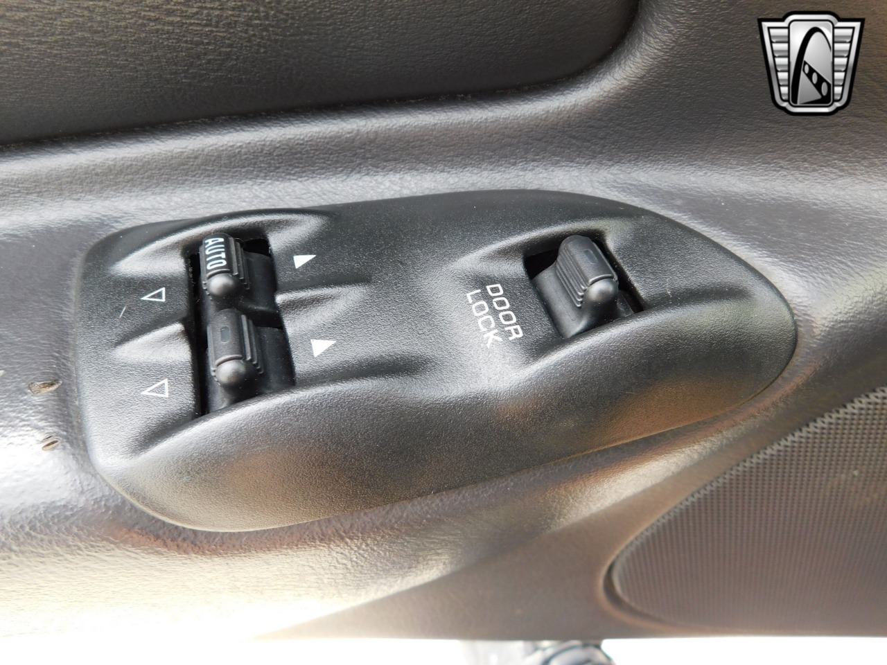 1999 Plymouth Prowler 93