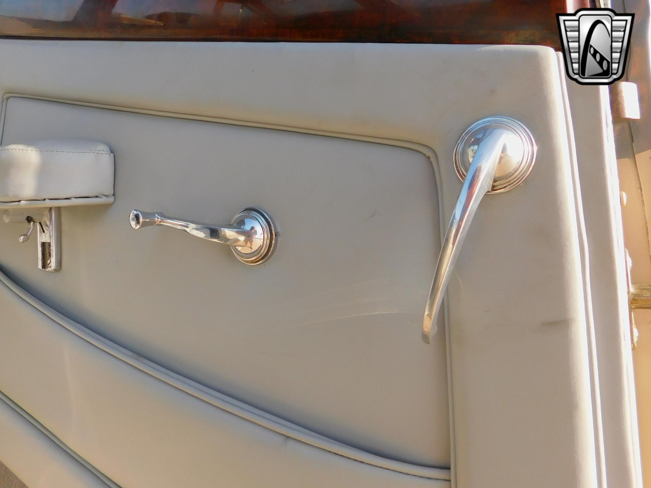 1954 Bentley R-Type 16