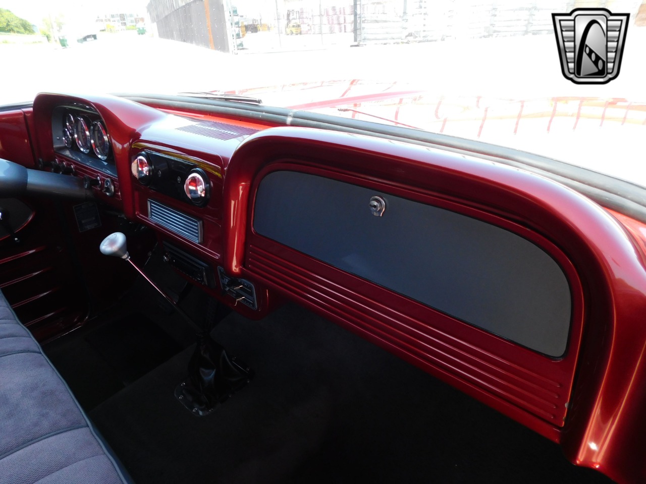 1961 Chevrolet C10 22