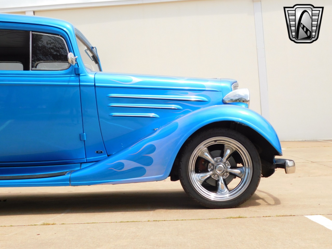 1934 Chevrolet Sedan 52