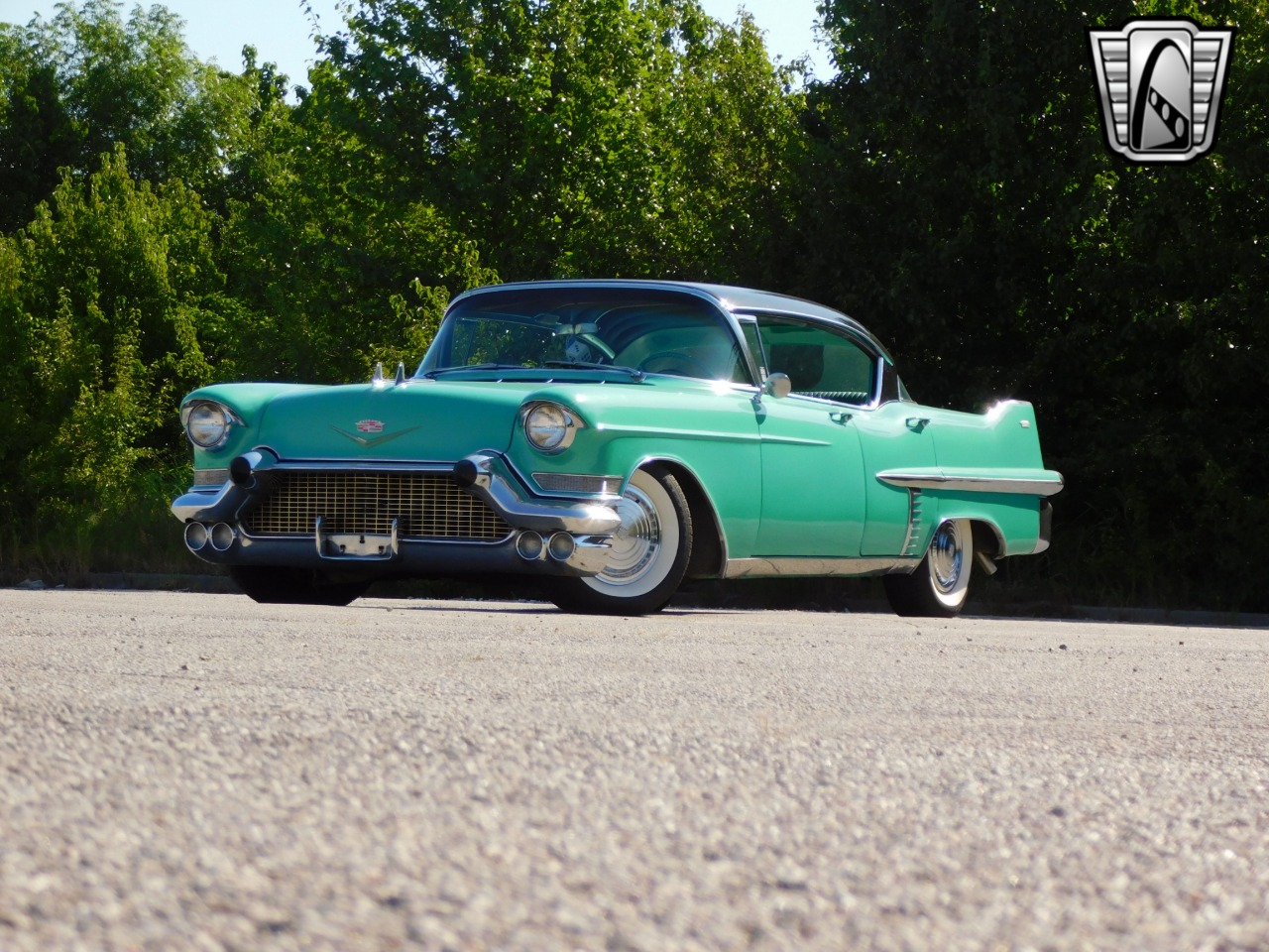 1957 Cadillac DeVille 38
