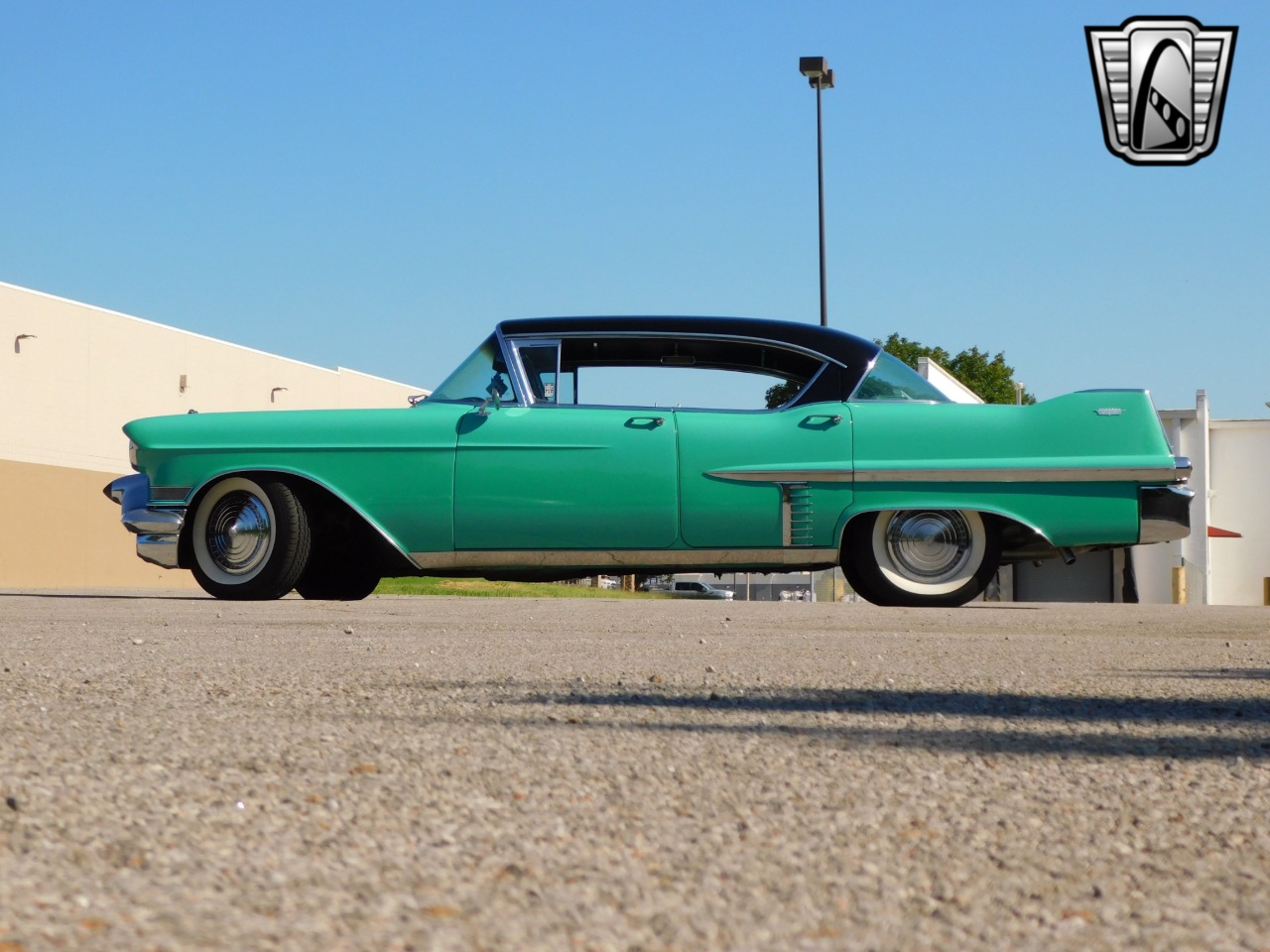 1957 Cadillac DeVille 42