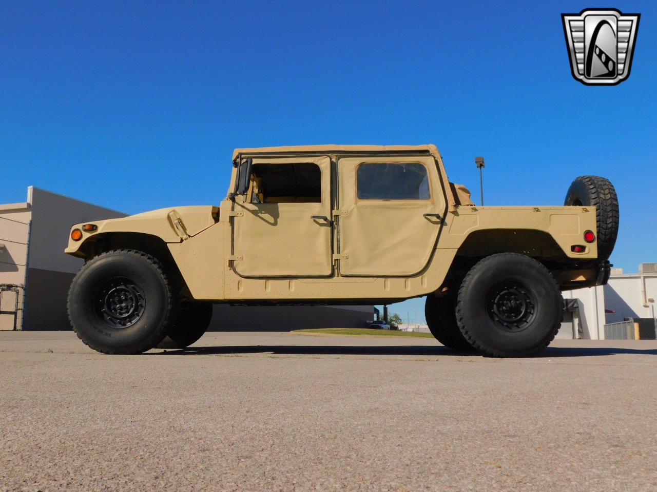 1995 AM General Humvee 40