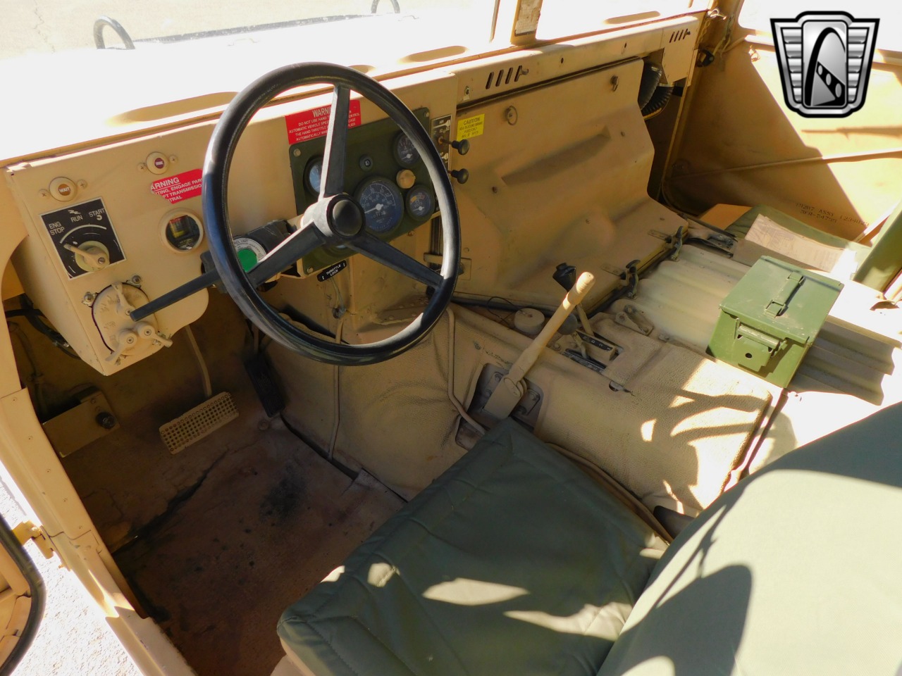 1995 AM General Humvee 10