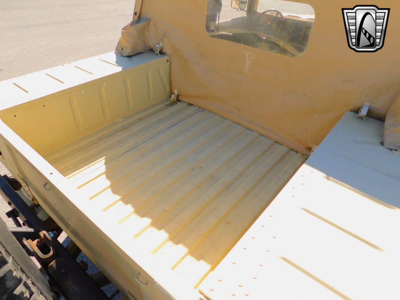 1995 AM General Humvee 76